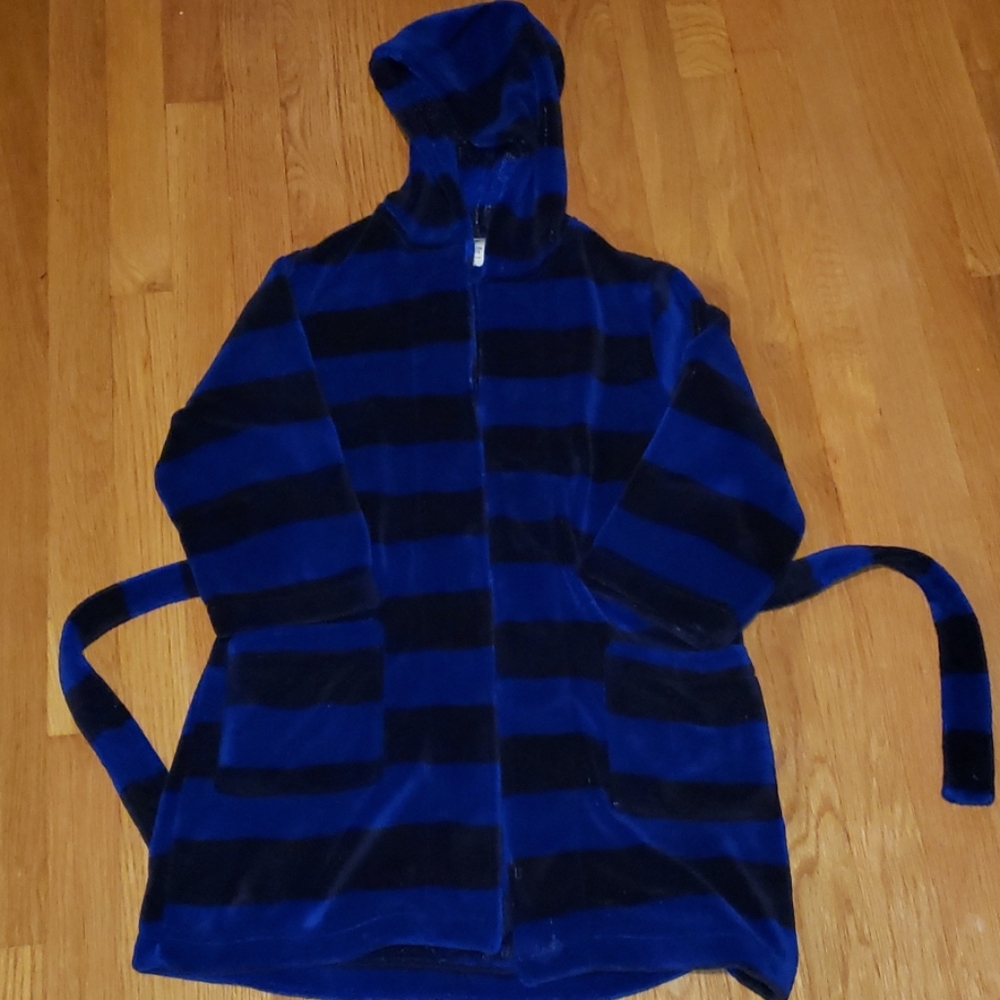 COPY - Tucker and tate plush robe size 5/6